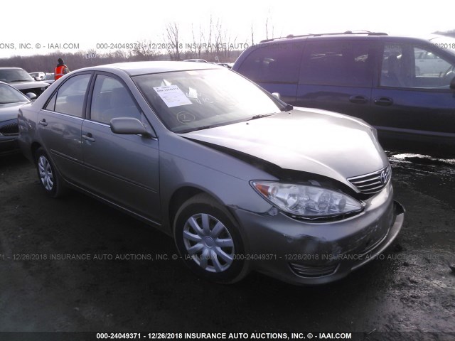 JTDBE32K963062336 - 2006 TOYOTA CAMRY LE/XLE Күміс фото 1