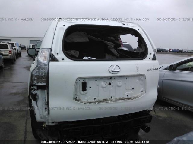 JTJBM7FX3F5113685 - 2015 LEXUS GX WHITE photo 6