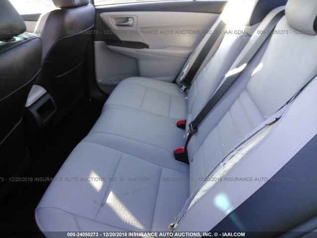 4T1BF1FK2HU618264 - 2017 TOYOTA CAMRY LE/XLE/SE/XSE 红色 照片 8