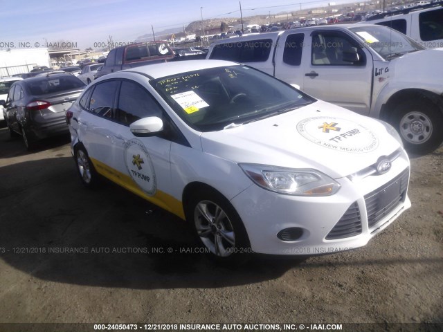 1FADP3F22DL138365 - 2013 FORD FOCUS SE WHITE photo 1