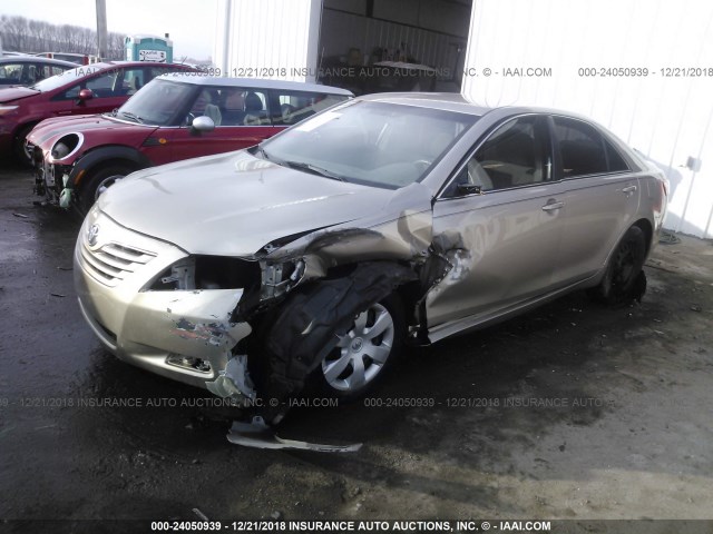 4T1BK46K67U555892 - 2007 TOYOTA CAMRY NEW GENERAT LE/XLE/SE BROWN photo 2