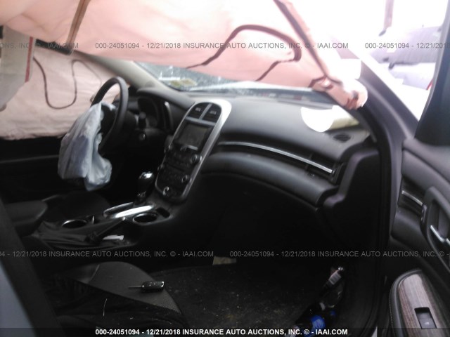 1G11C5SL4EF160766 - 2014 CHEVROLET MALIBU 1LT 银色 照片 5