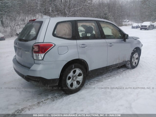 JF2SJAAC3HG531721 - 2017 SUBARU FORESTER 2.5I GRAY photo 4