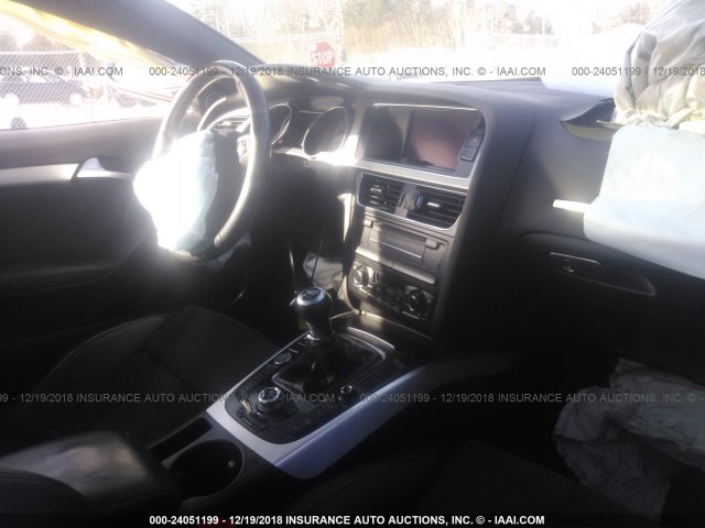 WAU4FAFR4BA019091 - 2011 AUDI A5 PRESTIGE GRAY photo 5