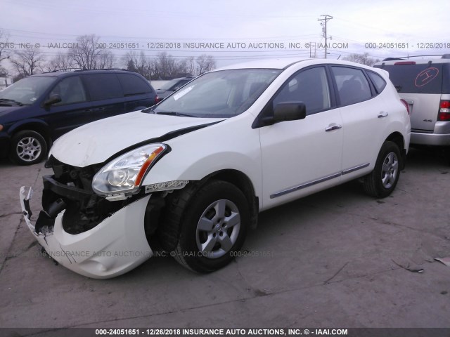 JN8AS5MV6DW134441 - 2013 NISSAN ROGUE S/SV WHITE photo 2