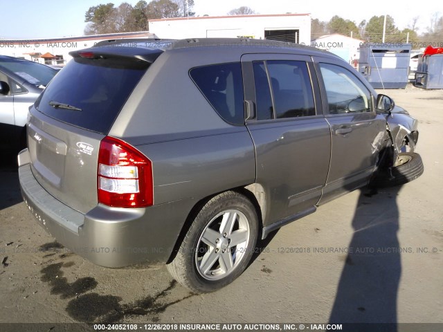 1J8FT47W28D727611 - 2008 JEEP COMPASS SPORT GOLD photo 4