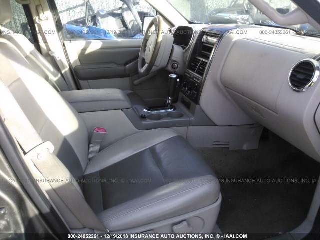 1FMEU73846UA43516 - 2006 FORD EXPLORER XLT GRAY photo 5