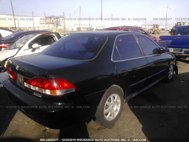 JHMCG66892C010826 - 2002 HONDA ACCORD EX/SE BLACK photo 4