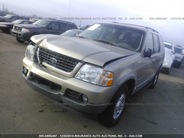 1FMZU63K82ZC92714 - 2002 FORD EXPLORER XLT GOLD photo 2