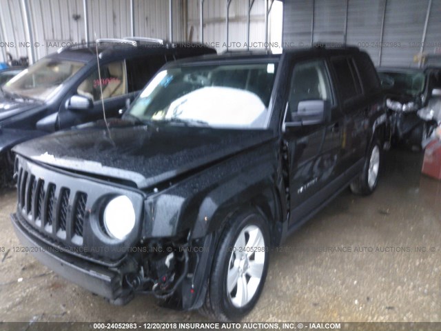 1C4NJRFB5ED718692 - 2014 JEEP PATRIOT LATITUDE BLACK photo 2