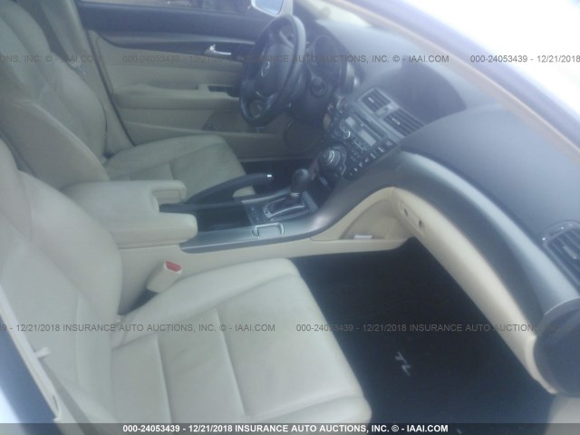 19UUA8F5XEA006293 - 2014 ACURA TL TECH WHITE photo 5