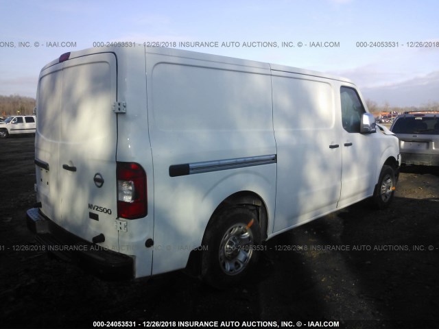 1N6AF0KY1GN814240 - 2016 NISSAN NV 2500 S/SV/2500 SL/S/SV/SL WHITE photo 4