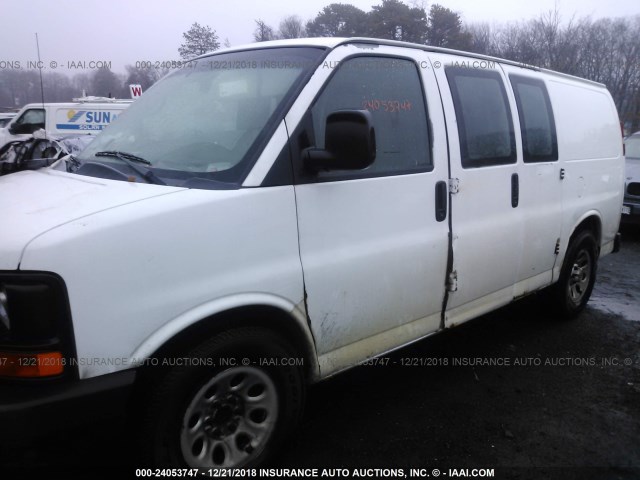 1GCSGAFX6B1114385 - 2011 CHEVROLET EXPRESS G1500  WHITE photo 6