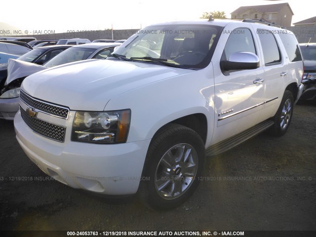 1GNFK33079R113557 - 2009 CHEVROLET TAHOE K1500 LTZ WHITE photo 2