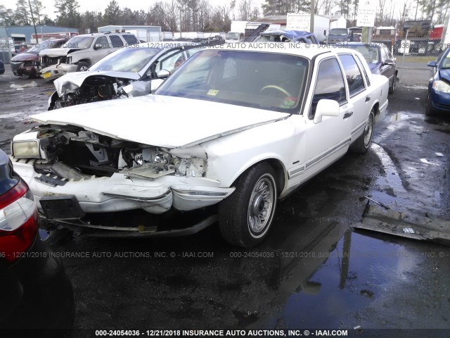 1LNLM81W7SY628964 - 1995 LINCOLN TOWN CAR EXECUTIVE WHITE photo 2