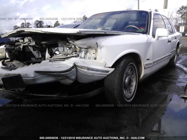 1LNLM81W7SY628964 - 1995 LINCOLN TOWN CAR EXECUTIVE WHITE photo 6