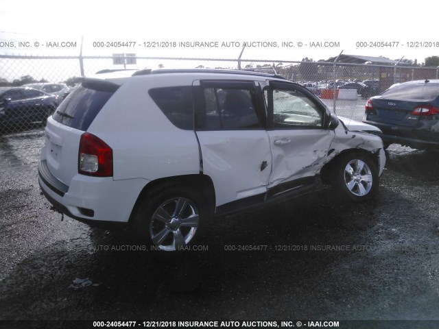 1C4NJDBB9CD541490 - 2012 JEEP COMPASS SPORT WHITE photo 4