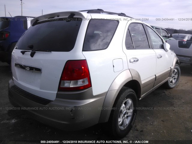 KNDJC733645246053 - 2004 KIA SORENTO EX/LX WHITE photo 4