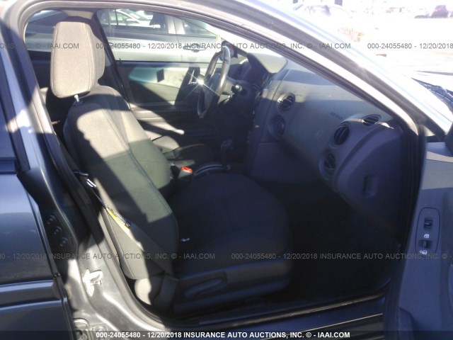 2G2WS522441301045 - 2004 PONTIAC GRAND PRIX GT2 ნაცრისფერი ფოტო 5