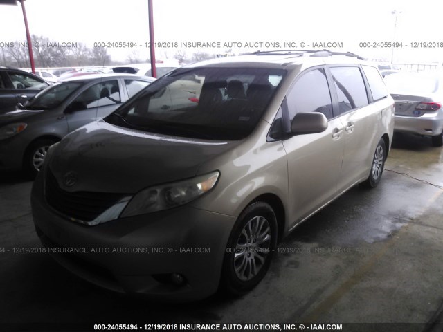 5TDYK3DC0BS039190 - 2011 TOYOTA SIENNA XLE/LIMITED GOLD photo 2