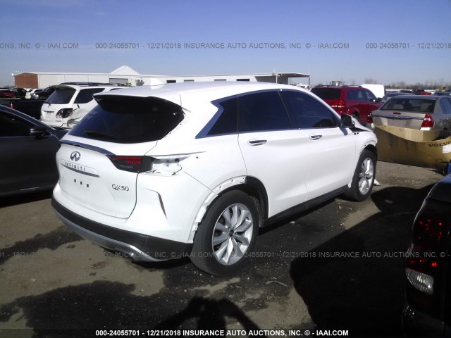 3PCAJ5M36KF105746 - 2019 INFINITI QX50 ESSENTIAL/PURE WHITE photo 4