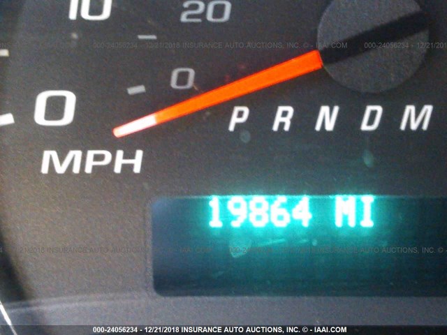 1GAZGNFG4G1285318 - 2016 CHEVROLET EXPRESS G3500 LS WHITE photo 7