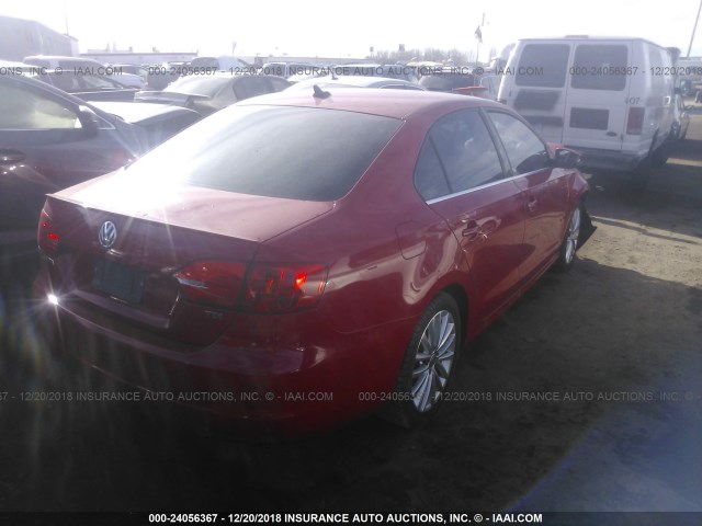 3VWLL7AJ3DM390466 - 2013 VOLKSWAGEN JETTA TDI RED photo 4