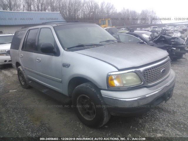 1FMRU15WX2LA82945 - 2002 FORD EXPEDITION XLT SILVER photo 1