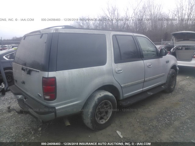1FMRU15WX2LA82945 - 2002 FORD EXPEDITION XLT SILVER photo 4