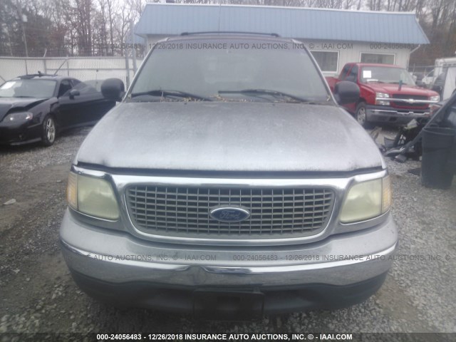 1FMRU15WX2LA82945 - 2002 FORD EXPEDITION XLT SILVER photo 6