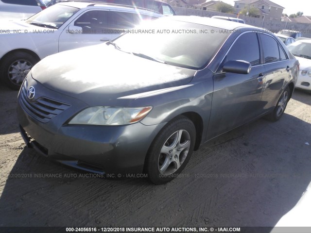 JTNBE46K573000560 - 2007 TOYOTA CAMRY NEW GENERAT CE/LE/XLE/SE GRAY photo 2