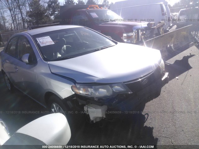 KNAFU4A25A5297936 - 2010 KIA FORTE EX SILVER photo 1