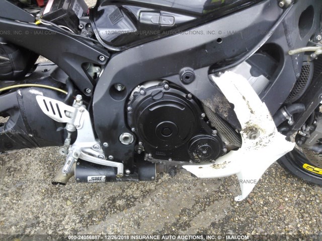 JS1GN7DAX62110069 - 2006 SUZUKI GSX-R600 K6 WHITE photo 8