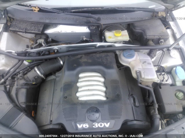 WVWRH63B72P071514 - 2002 VOLKSWAGEN PASSAT GLX 银色 照片 10