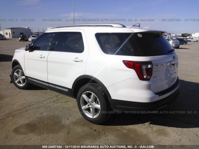 1FM5K7D87JGB29950 - 2018 FORD EXPLORER XLT WHITE photo 3