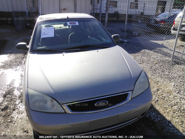 1FAFP34N86W118886 - 2006 FORD FOCUS ZX4 GOLD photo 6