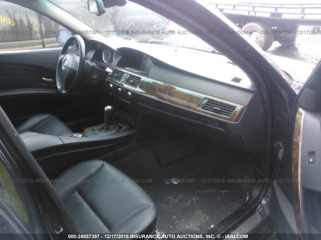 WBANF33577CS41606 - 2007 BMW 525 XI BLACK photo 5