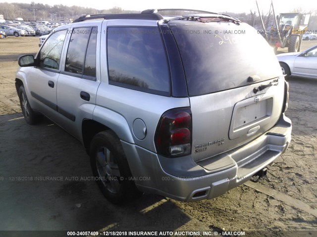 1GNDS13S052111178 - 2005 CHEVROLET TRAILBLAZER LS/LT SILVER photo 3