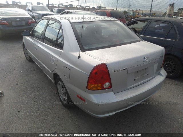 KMHCG45C15U653645 - 2005 HYUNDAI ACCENT GL SILVER photo 3