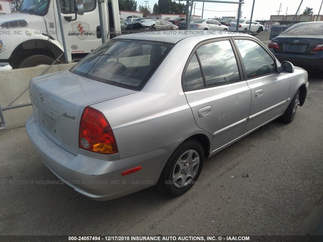 KMHCG45C15U653645 - 2005 HYUNDAI ACCENT GL SILVER photo 4