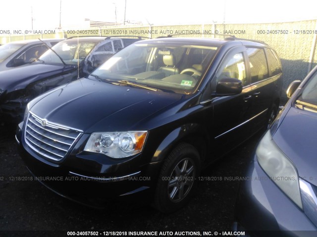 2A4RR5D11AR113390 - 2010 CHRYSLER TOWN & COUNTRY  BLACK photo 2