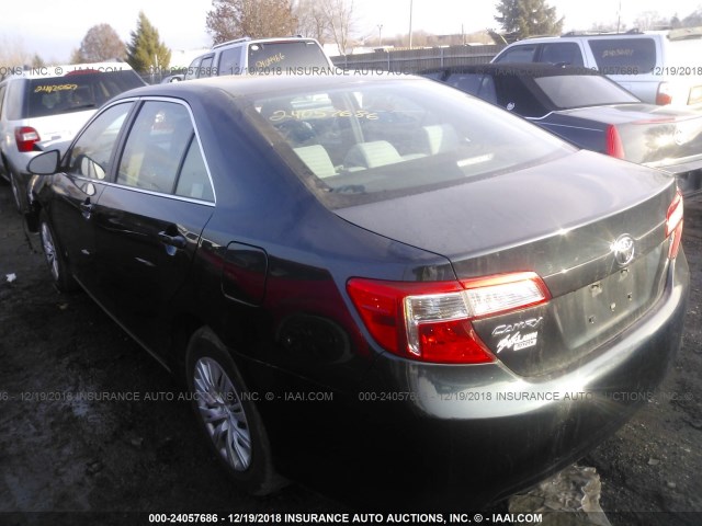 4T4BF1FK0ER407873 - 2014 TOYOTA CAMRY L/SE/LE/XLE Tünd mavi foto 3
