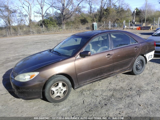 4T1BF30K02U012036 - 2002 TOYOTA CAMRY LE/XLE/SE BROWN photo 2