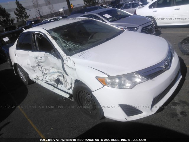4T4BF1FKXDR286249 - 2013 TOYOTA CAMRY L/SE/LE/XLE 白色 照片 1