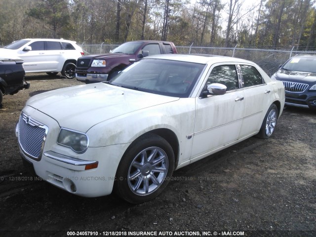 2C3KA63H36H409032 - 2006 CHRYSLER 300C WHITE photo 2