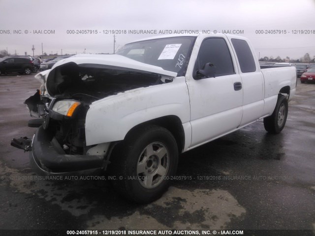 1GCEC19XX6Z227607 - 2006 CHEVROLET SILVERADO C1500 WHITE photo 2