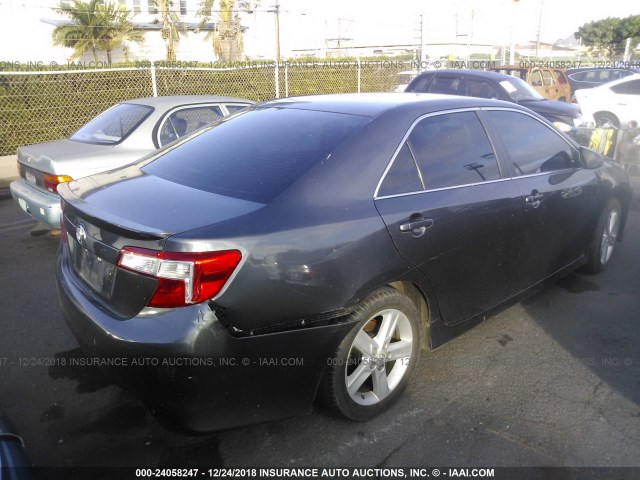 4T1BF1FK1CU012088 - 2012 TOYOTA CAMRY SE/LE/XLE 灰色 照片 4