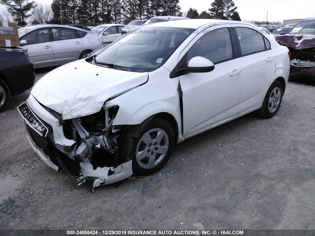 1G1JA5SH0F4148449 - 2015 CHEVROLET SONIC LS WHITE photo 2