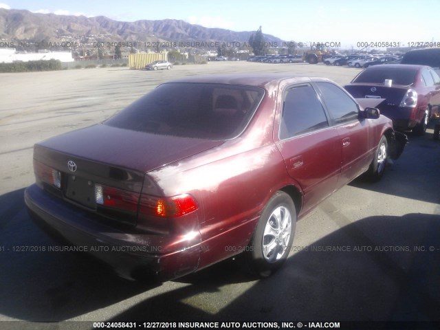 4T1BG22K31U810243 - 2001 TOYOTA CAMRY CE/LE/XLE RED photo 4