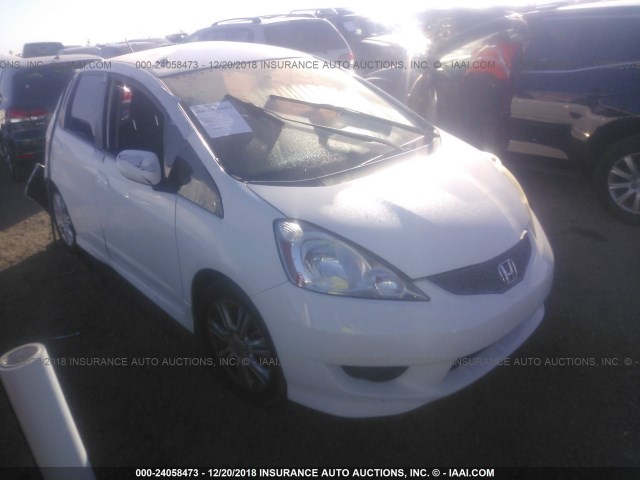 JHMGE88459S026809 - 2009 HONDA FIT SPORT WHITE photo 1